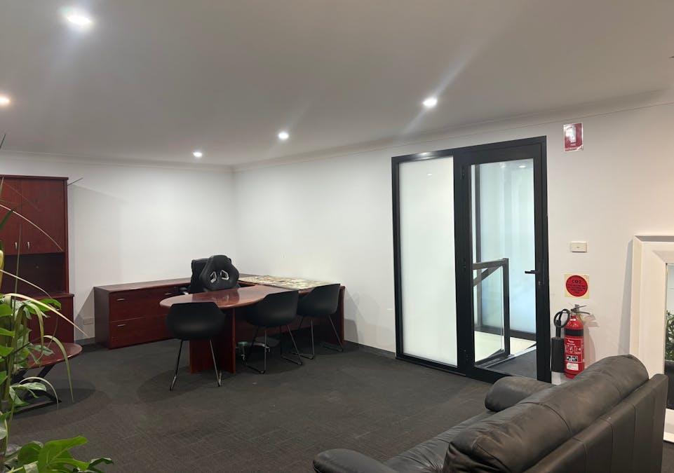 Suite 3/24 Denison Street, Tamworth, NSW, 2340 - Image 4