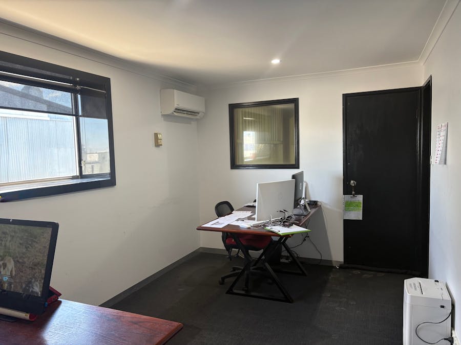 Suite 3/24 Denison Street, Tamworth, NSW, 2340 - Image 6