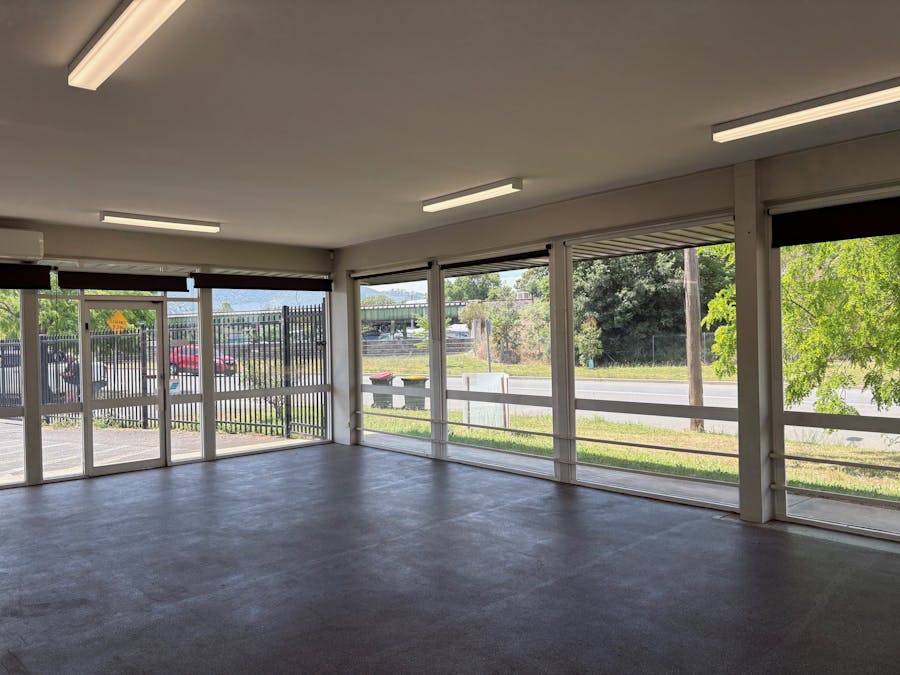 2/20 Crown Street, Tamworth, NSW, 2340 - Image 3