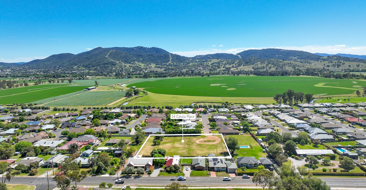 14 Cassia Place, Tamworth, NSW, 2340 - Image 1