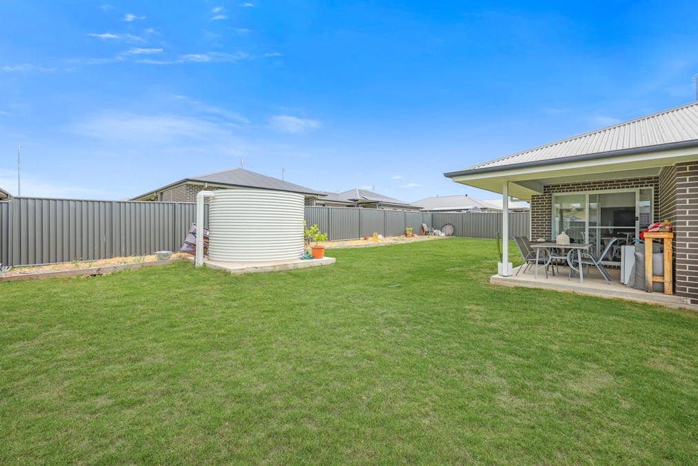 9 Evesham Circuit, Tamworth, NSW, 2340 - Image 11