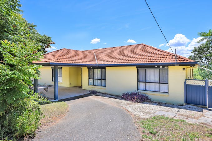5 Lawrence Avenue, Tamworth, NSW, 2340 - Image 1