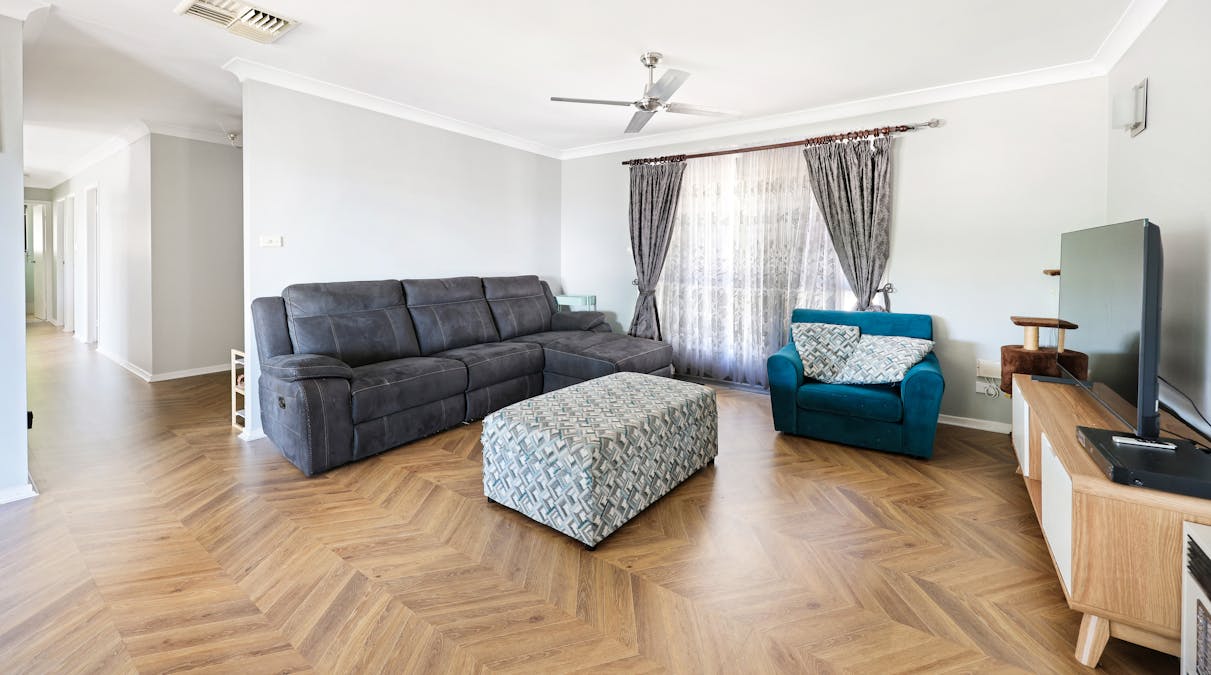 5 Lawrence Avenue, Tamworth, NSW, 2340 - Image 3