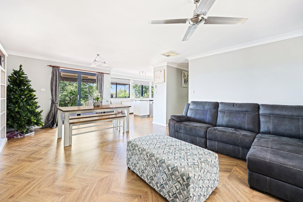 5 Lawrence Avenue, Tamworth, NSW, 2340 - Image 4