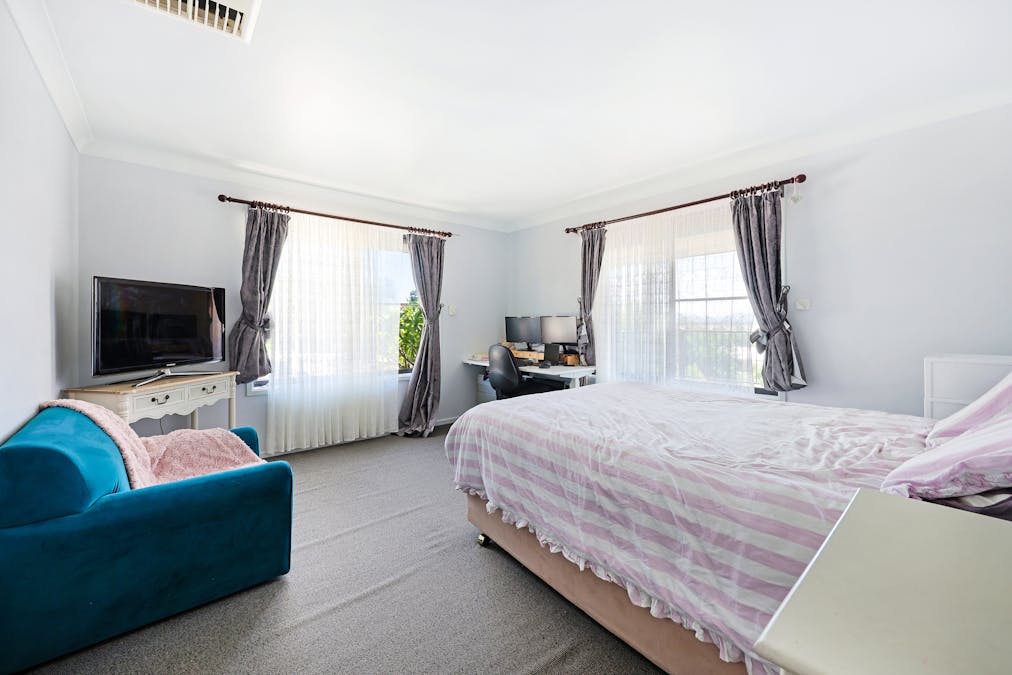 5 Lawrence Avenue, Tamworth, NSW, 2340 - Image 6