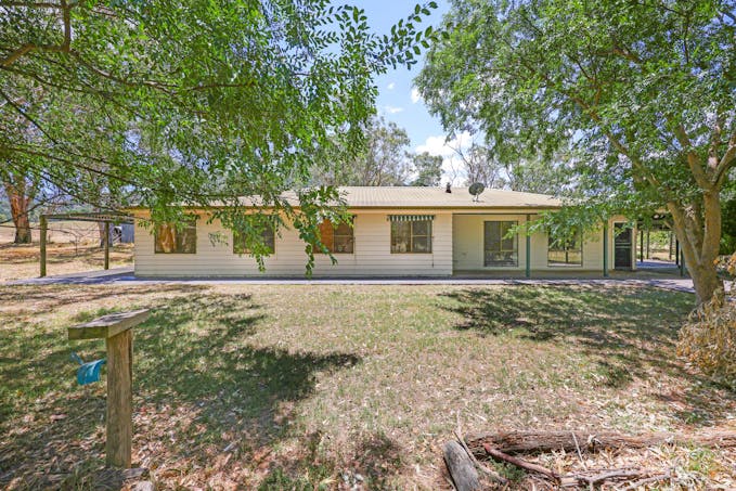 1495 Upper Moore Creek Road, Tamworth, NSW, 2340 - Image 1