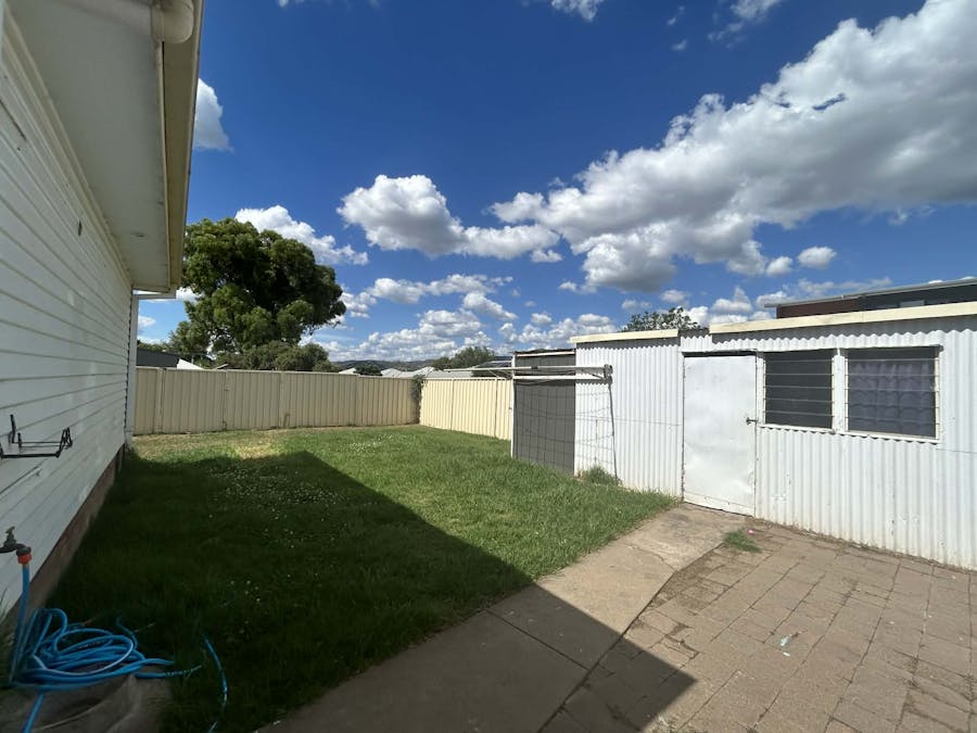 7 Olive Lane, Tamworth, NSW, 2340 - Image 13