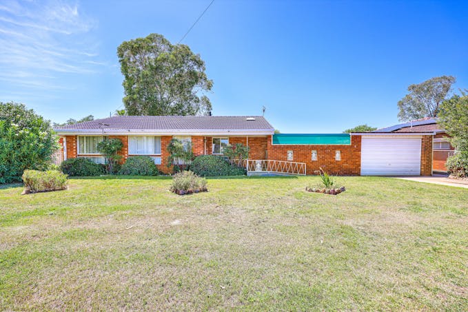 9 Myrl Street, Tamworth, NSW, 2340 - Image 1