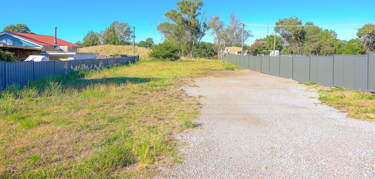 9 Crawford Street, Tamworth, NSW, 2340 - Image 2