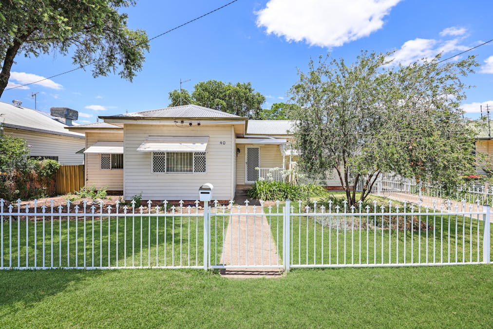40 Diane Street, Tamworth, NSW, 2340 - Image 1