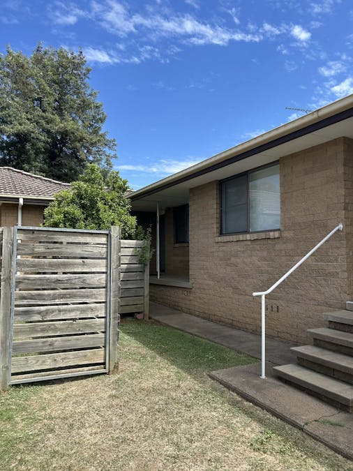 3/4 Woodstock Street, Tamworth, NSW, 2340 - Image 2