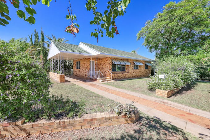 25 Parry Street, Tamworth, NSW, 2340 - Image 1