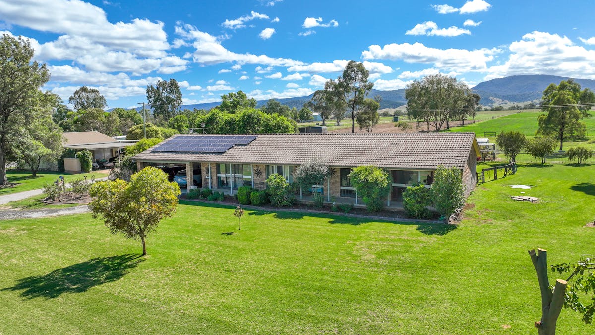 1450 Manilla Road, Tamworth, NSW, 2340 - Image 1