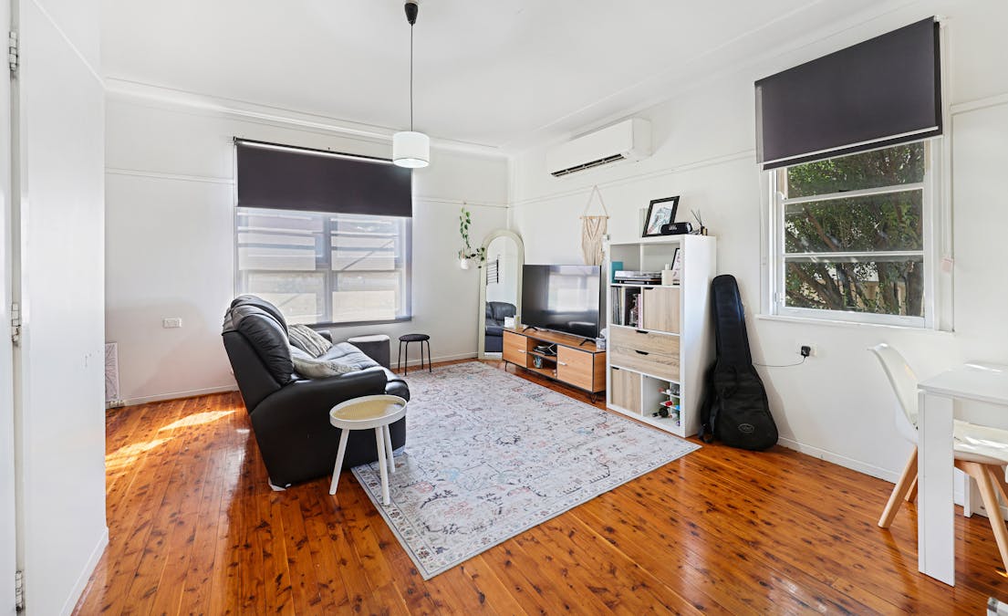 17 Peel Street, Tamworth, NSW, 2340 - Image 2