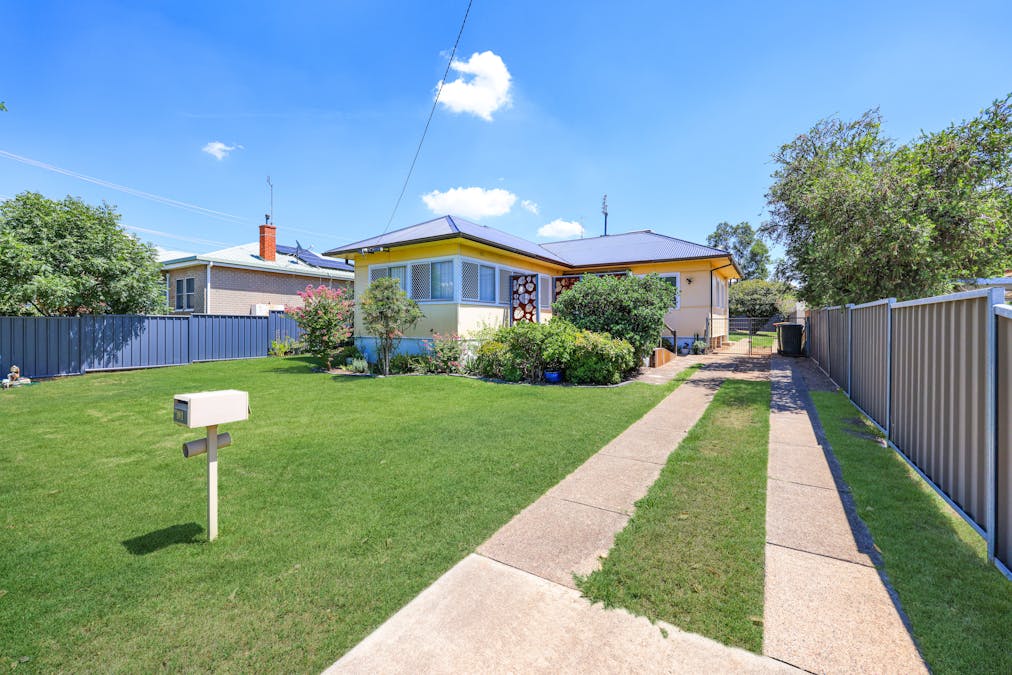 23 Park Street, Tamworth, NSW, 2340 - Image 11