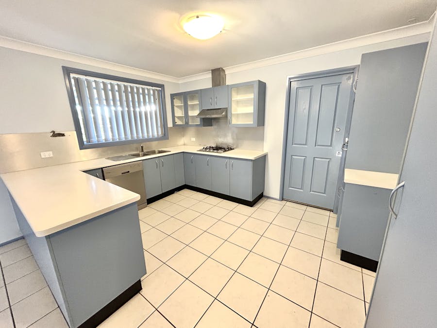 39 Warburton Drive, Tamworth, NSW, 2340 - Image 2