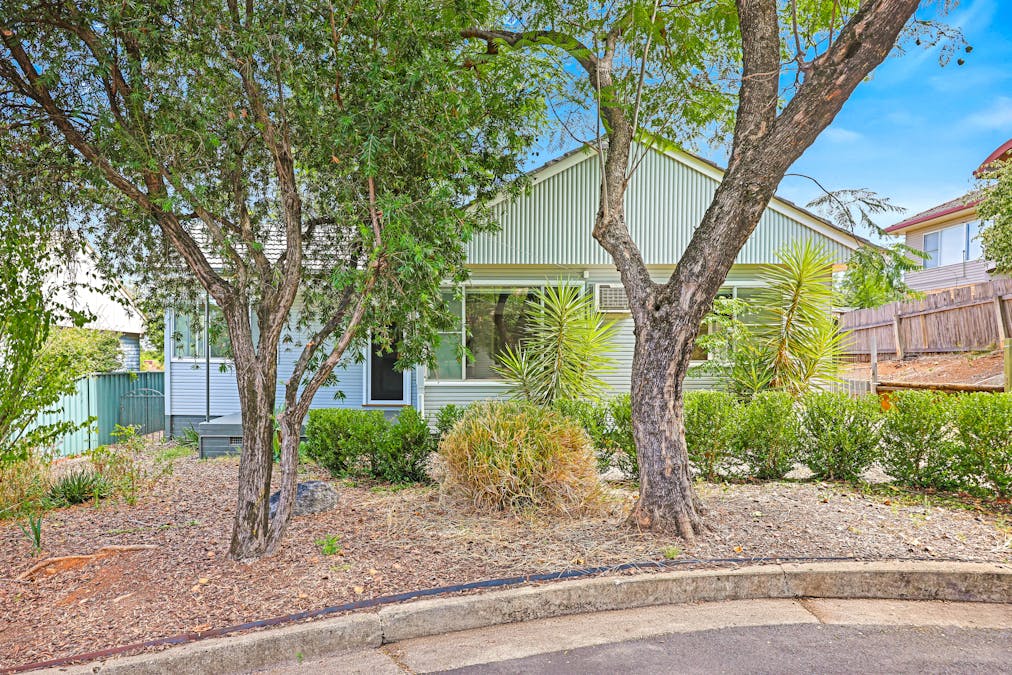 8 Indarra Street, Tamworth, NSW, 2340 - Image 2