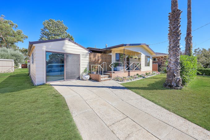 6 Robey Street, Kootingal, NSW, 2352 - Image 1