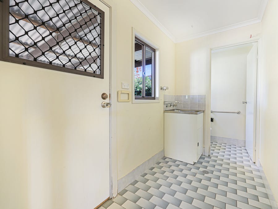 6 Robey Street, Kootingal, NSW, 2352 - Image 6