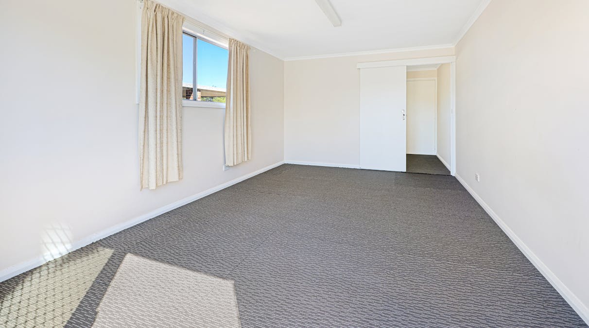 6 Robey Street, Kootingal, NSW, 2352 - Image 9