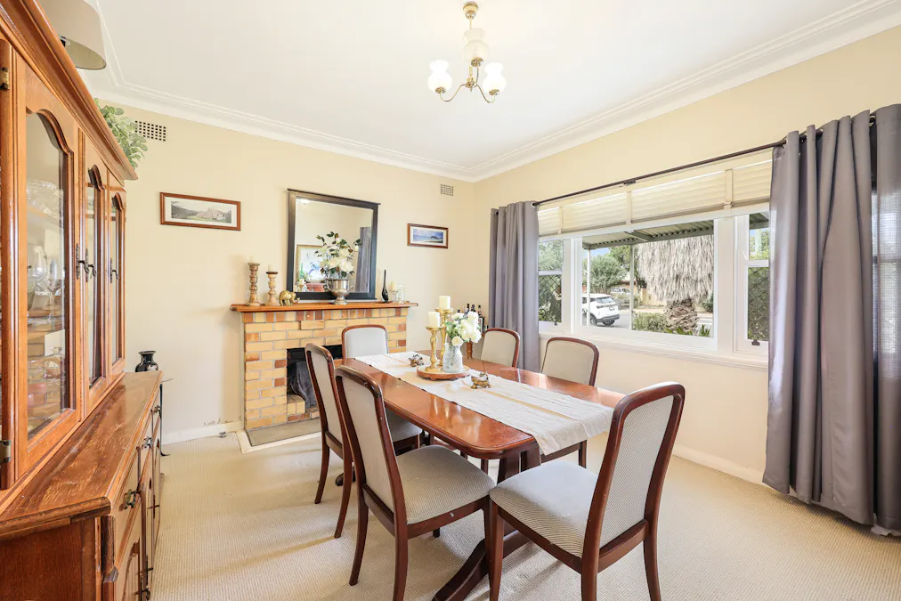 2 Heugh Street, Tamworth, NSW, 2340 - Image 2