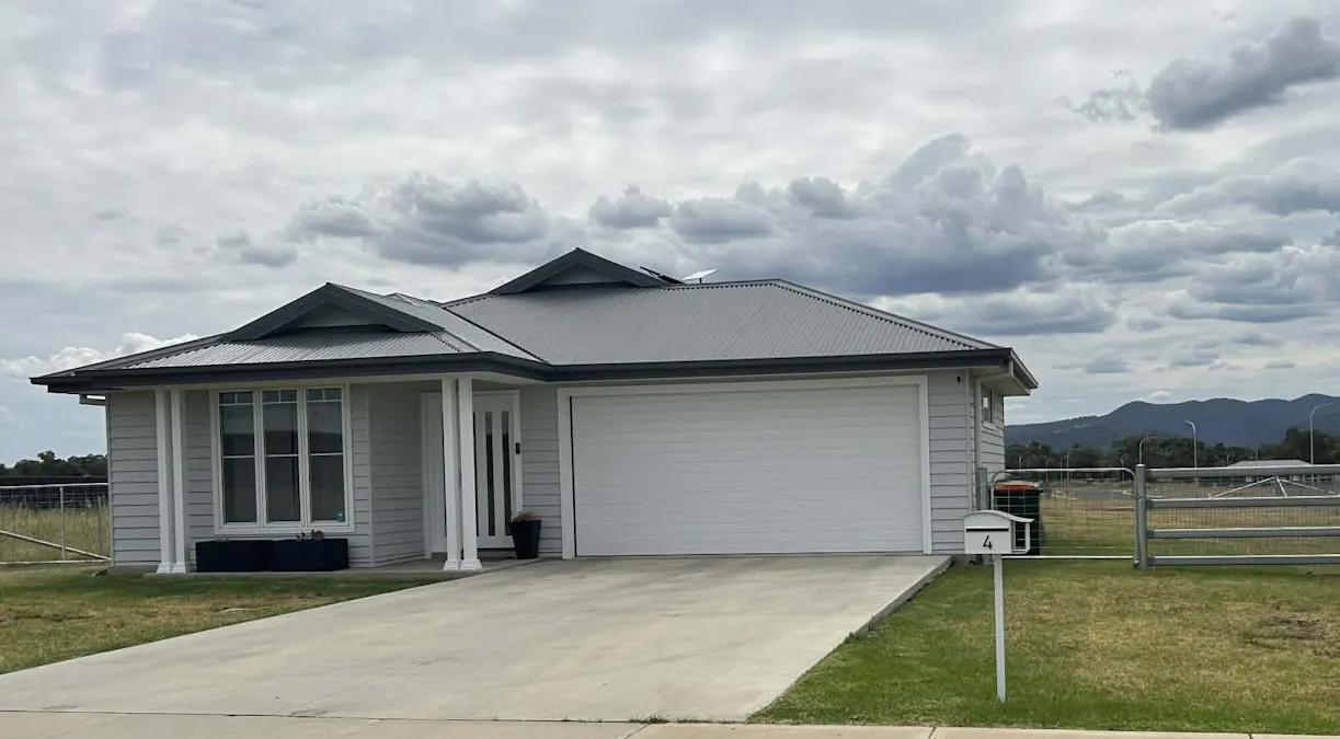 4 Fairymartin Lane, Tamworth, NSW, 2340 - Image 1