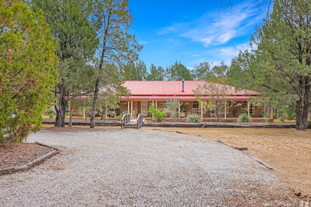 55 The Albens Drive, Tamworth, NSW, 2340 - Image 1