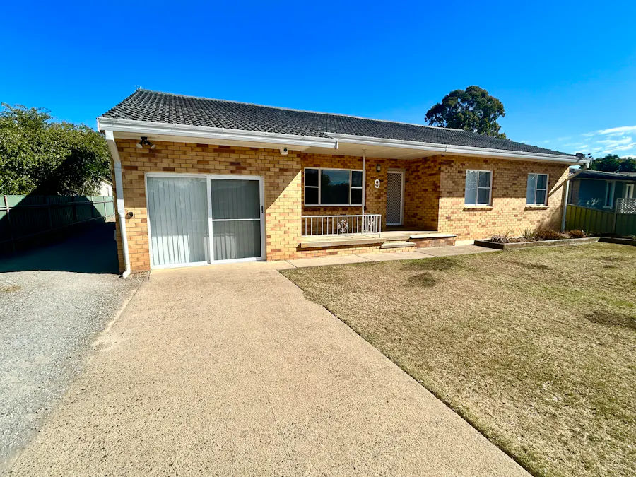 9 Evans Street, Tamworth, NSW, 2340 - Image 2
