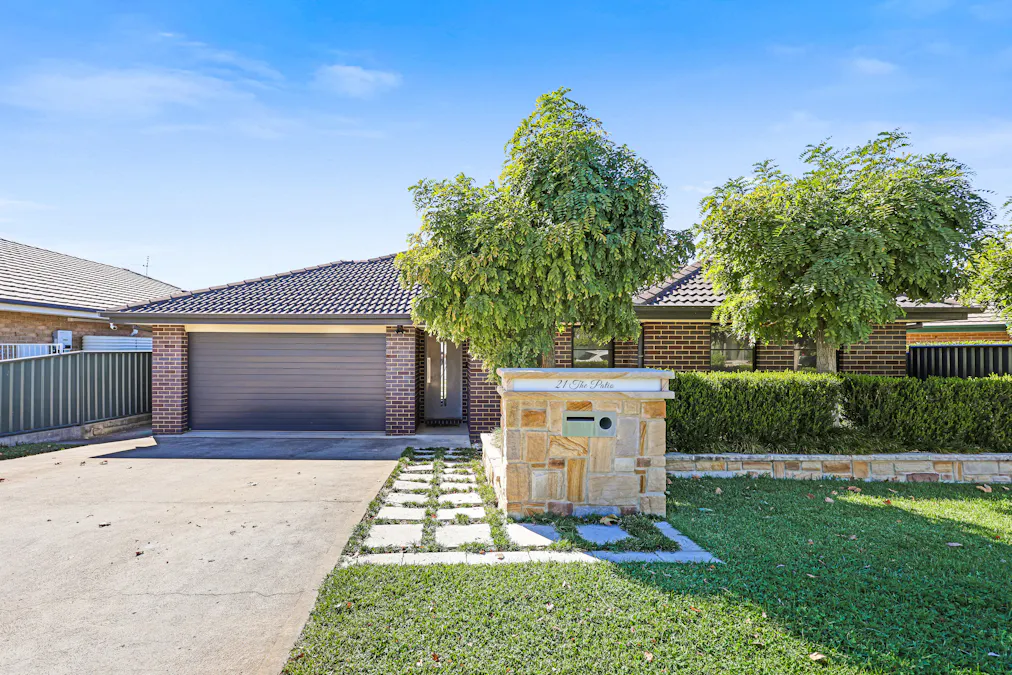21 The Patio, Tamworth, NSW, 2340 - Image 1