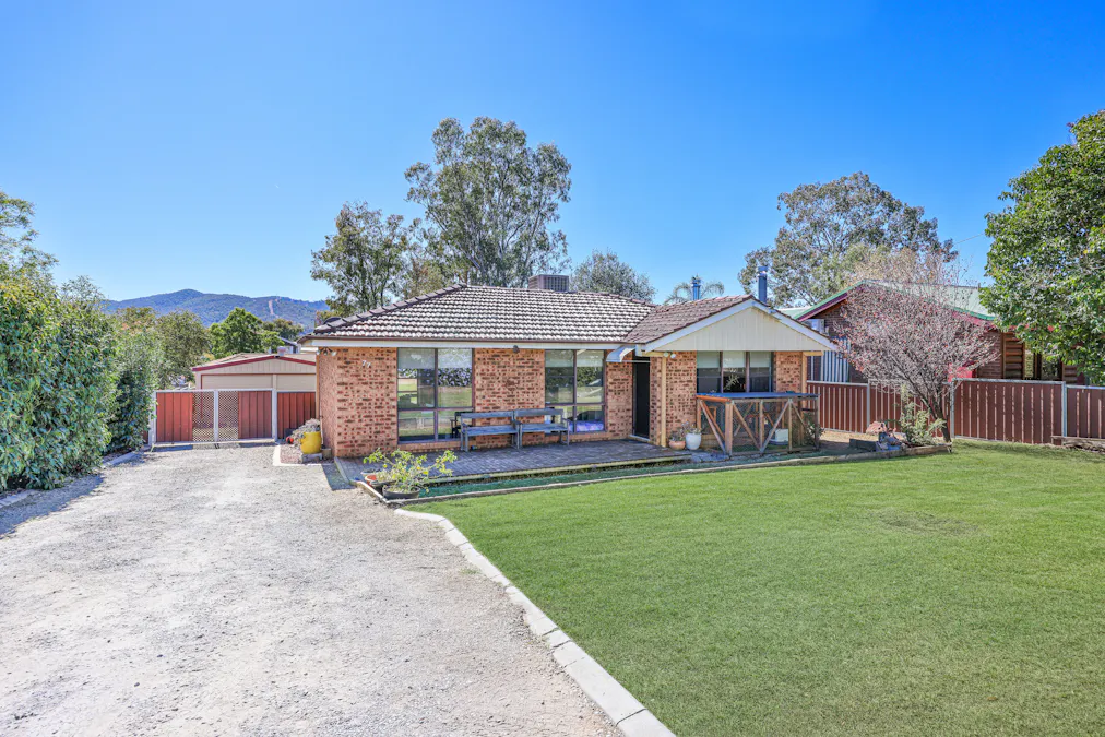 77 Calala Lane, Tamworth, NSW, 2340 - Image 1