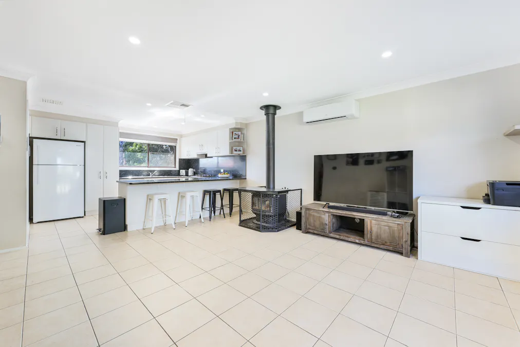 77 Calala Lane, Tamworth, NSW, 2340 - Image 2
