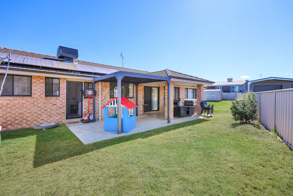 1 Coolamon Close, Tamworth, NSW, 2340 - Image 10
