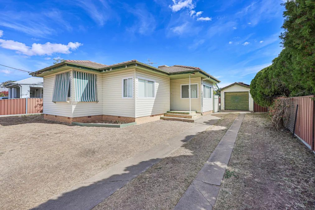 6 Patricia Avenue, South Tamworth, NSW, 2340 - Image 2