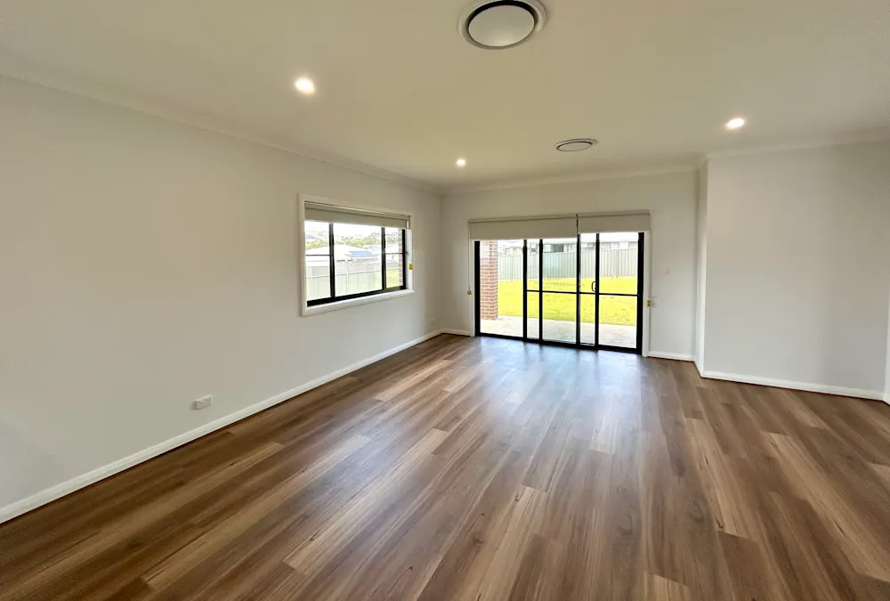 9 Crested Avenue, Tamworth, NSW, 2340 - Image 3