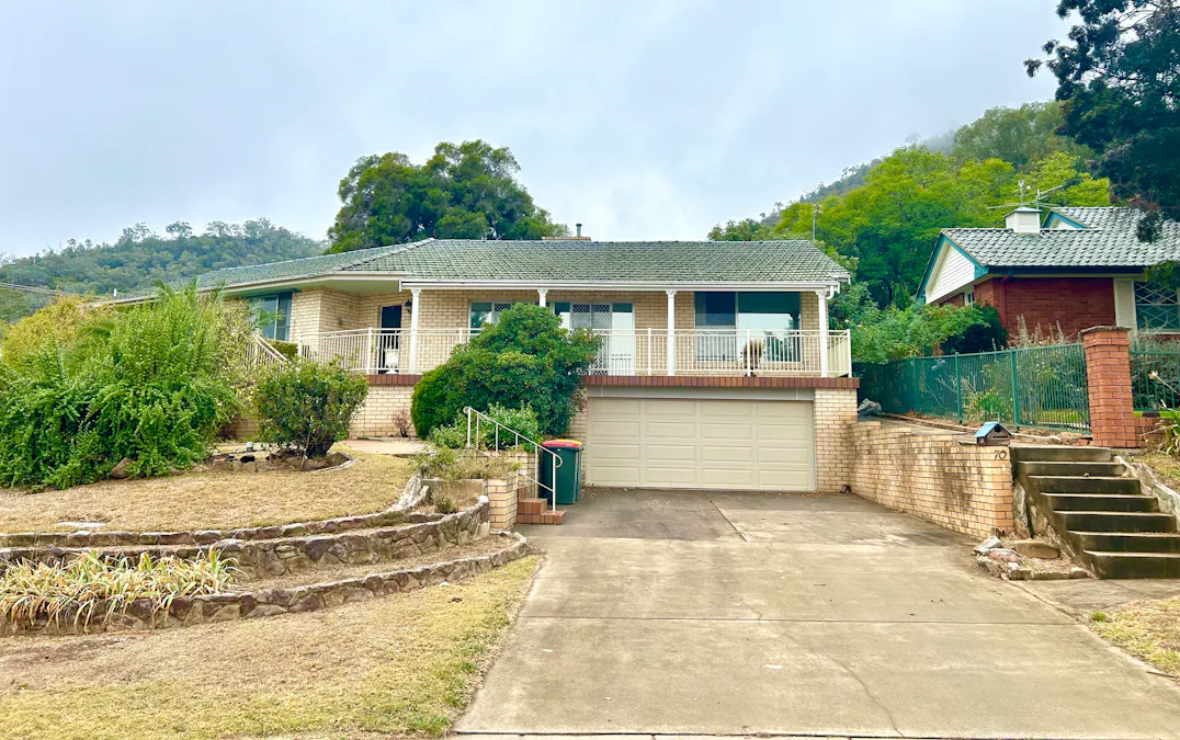 70 Raglan Street, Tamworth, NSW, 2340 - Image 1