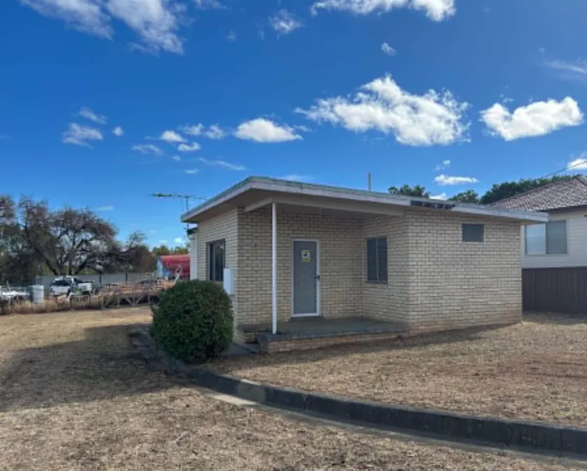 8 Crawford Street, Tamworth, NSW, 2340 - Image 1