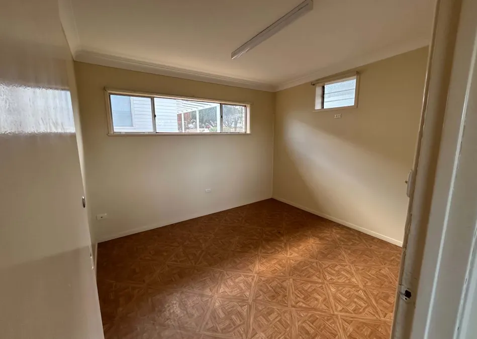 8 Crawford Street, Tamworth, NSW, 2340 - Image 4
