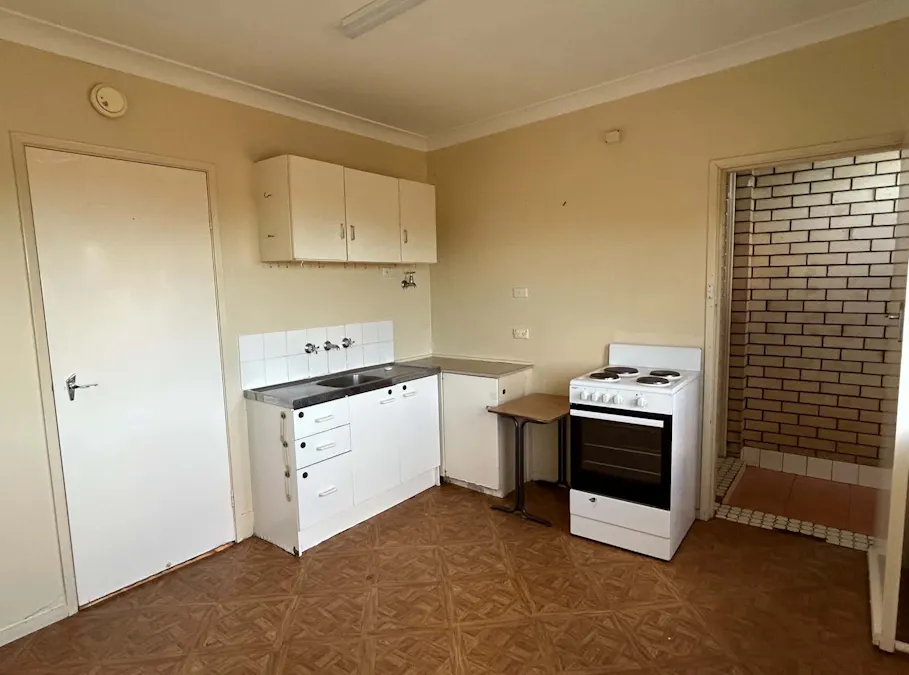 8 Crawford Street, Tamworth, NSW, 2340 - Image 6