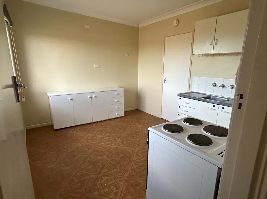 8 Crawford Street, Tamworth, NSW, 2340 - Image 7