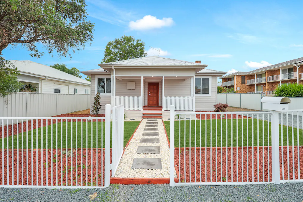 100 Denison Street, Tamworth, NSW, 2340 - Image 1