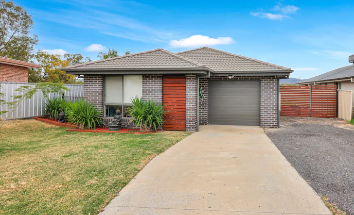 39 Nowland Crescent, Westdale, NSW, 2340 - Image 1