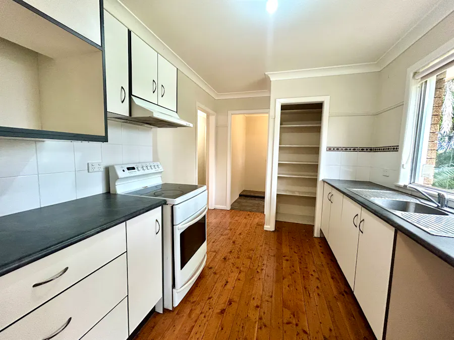 31 Holland Street, South Tamworth, NSW, 2340 - Image 3
