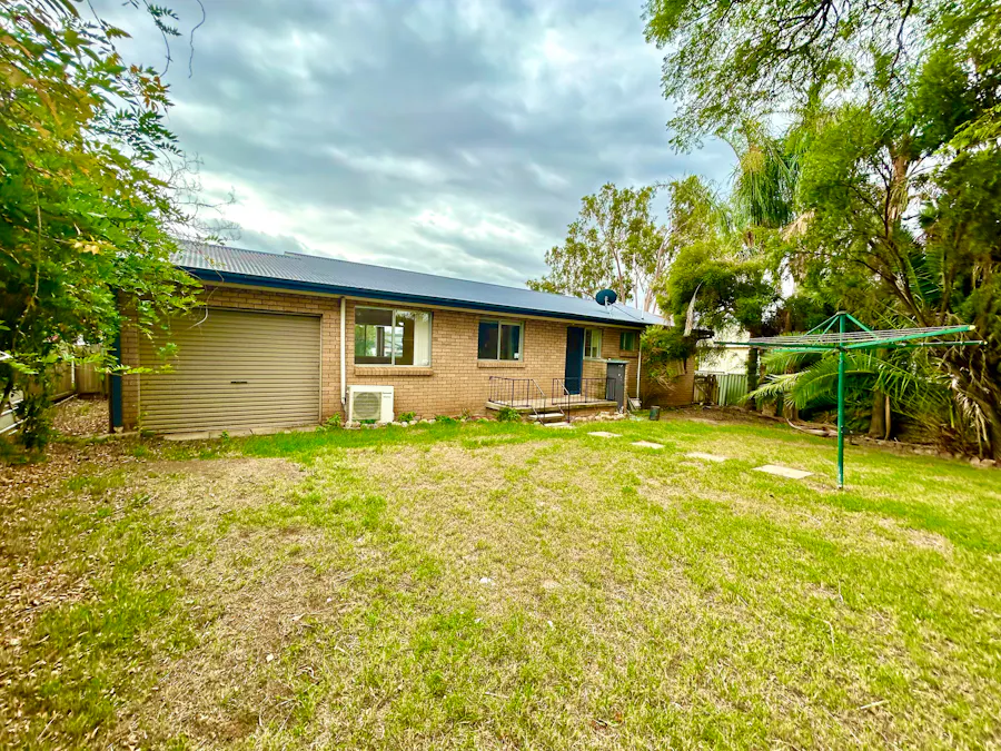 31 Holland Street, South Tamworth, NSW, 2340 - Image 8