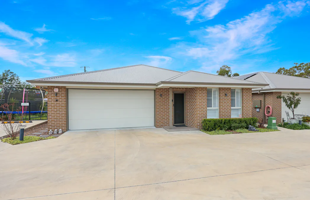 16/6 Ainslie Place, Tamworth, NSW, 2340 - Image 1