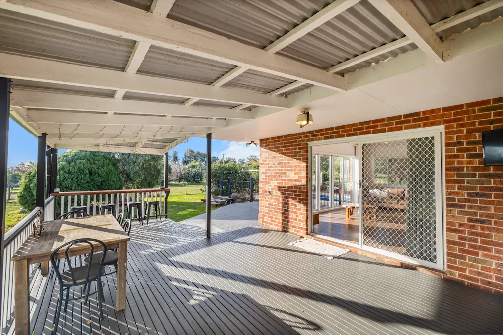 86 Meadow Banks Drive, Tamworth, NSW, 2340 - Image 16
