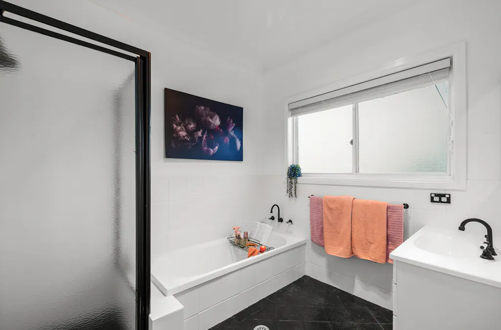 86 Meadow Banks Drive, Tamworth, NSW, 2340 - Image 10