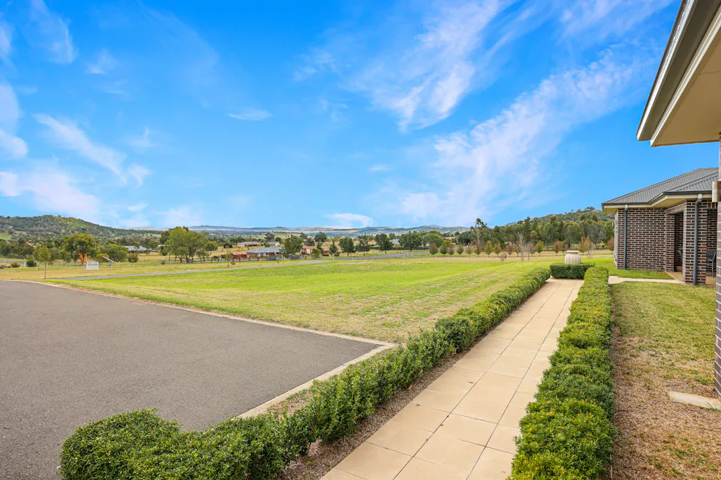 12 Honeyeater Place, Tamworth, NSW, 2340 - Image 4