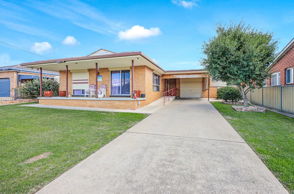 6 Baringa Place, Tamworth, NSW, 2340 - Image 1
