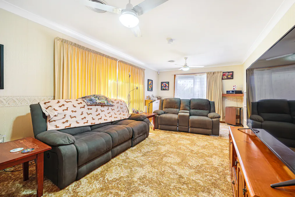 6 Baringa Place, Tamworth, NSW, 2340 - Image 2