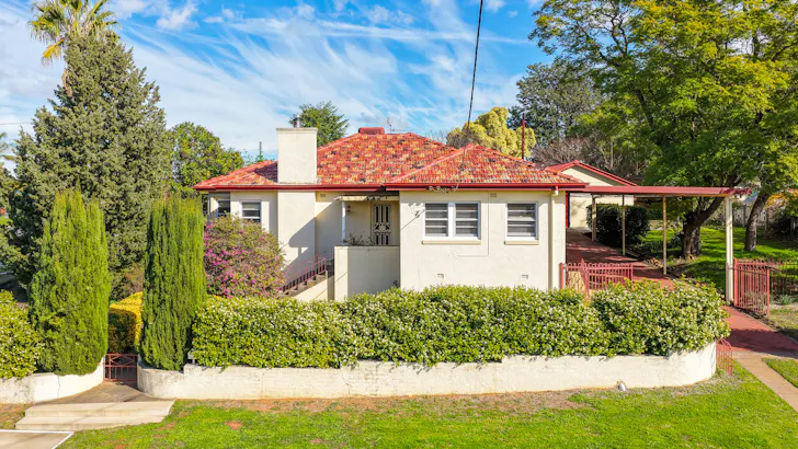 23 Kent Street, Tamworth, NSW, 2340 - Image 1